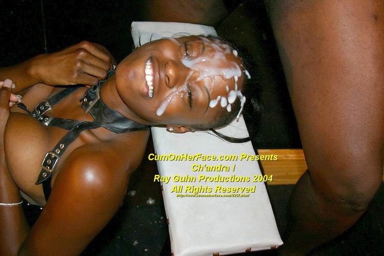 Chica negra gangbang y facial desordenado
 #73447344