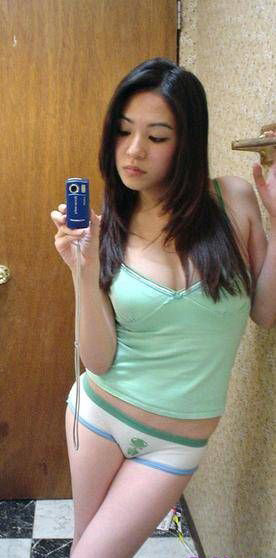 Asian gfs are posing and fucking for the camera gallery 17 #67878415