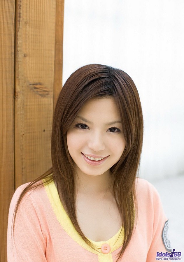 Pretty asian model Riri Kuribayashi flashing pussy #69770634