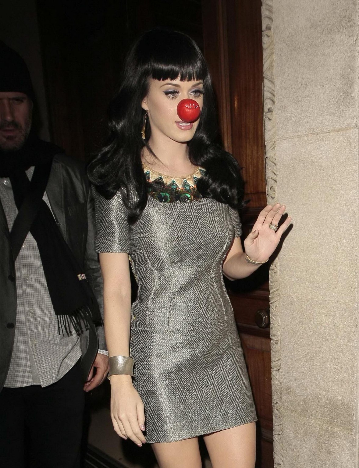 Katy perry langbeinig im Minikleid bei bbc radio 1 in london
 #75312789