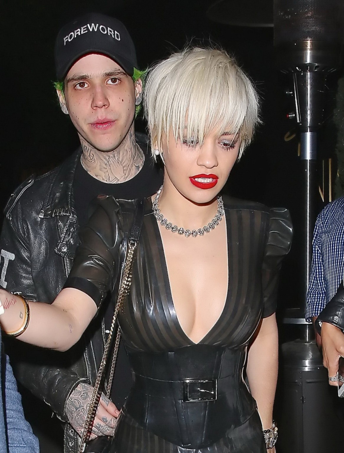 Rita Ora zeigt ihre Brüste ohne BH in einem schwarzen Seethru-Kleid bei den ni
 #75170882