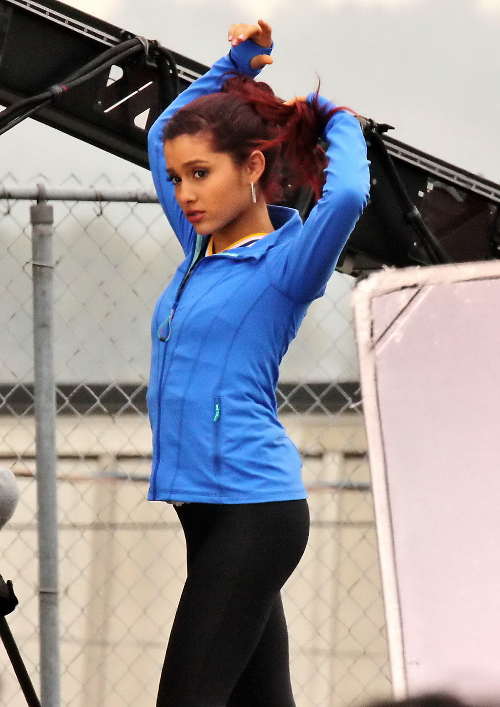 Ariana Grande showing off her ass in tights on the set of 'Swindle' in Vancouver #75250746