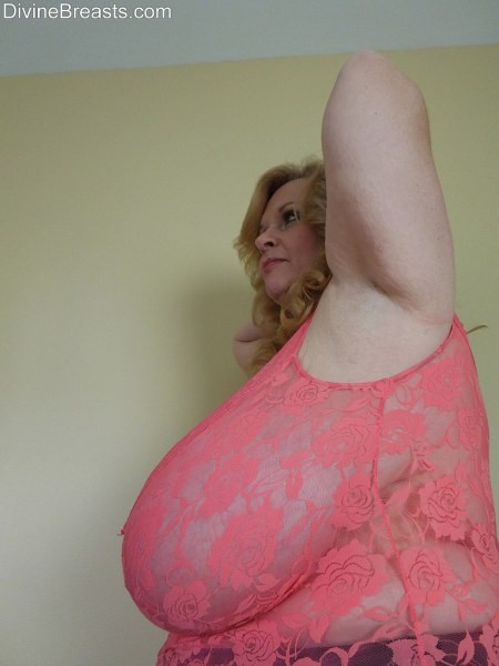 Suzie Qs Lingerie 44K Big Tits #71738660