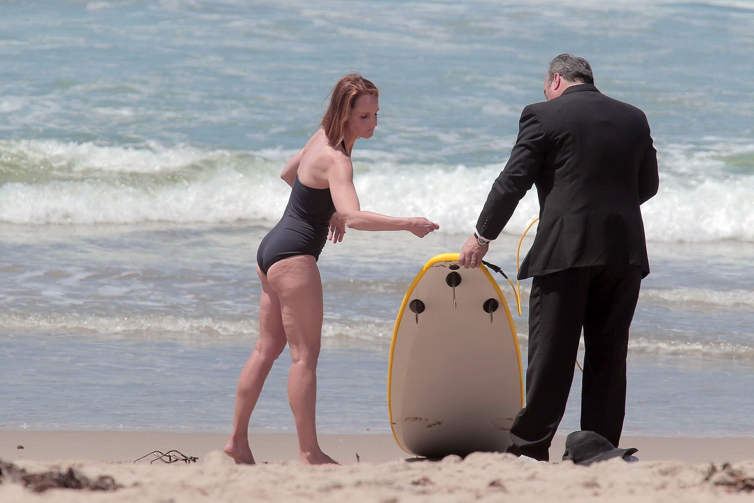 Helen Hunt shows off her still desirable body in black swimsuit while filming Ri #75222277