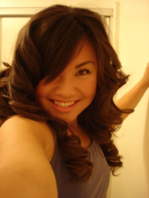 Eine asiatische Teenager-Hottie namens Nicole
 #69959087