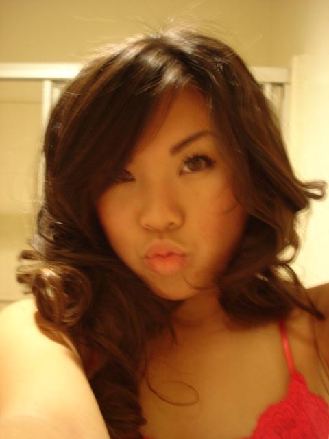 Eine asiatische Teenager-Hottie namens Nicole
 #69959095