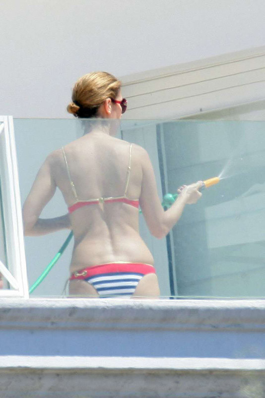 Celine Dion flashing slender body in sexy bikini #75398787