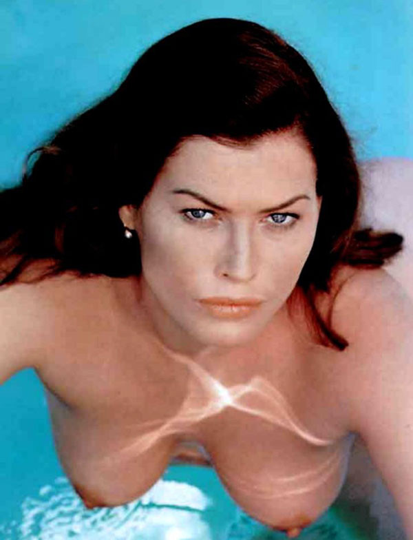 Carre Otis naked in water and show her pussy and big tits #75439389