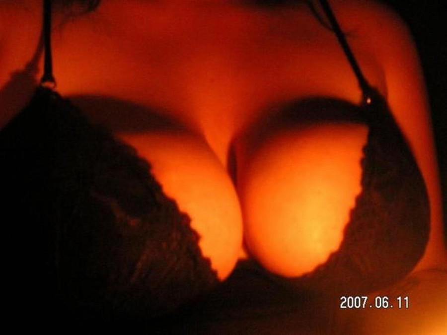 Chicas tetonas de vacaciones
 #77103374