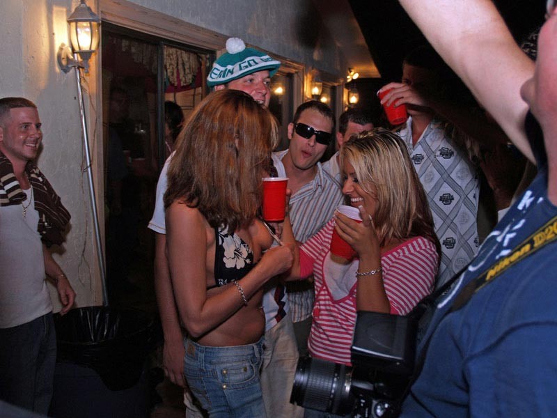 Caliente borracho desagradable putas universitarias follando en la fiesta salvaje
 #78910969