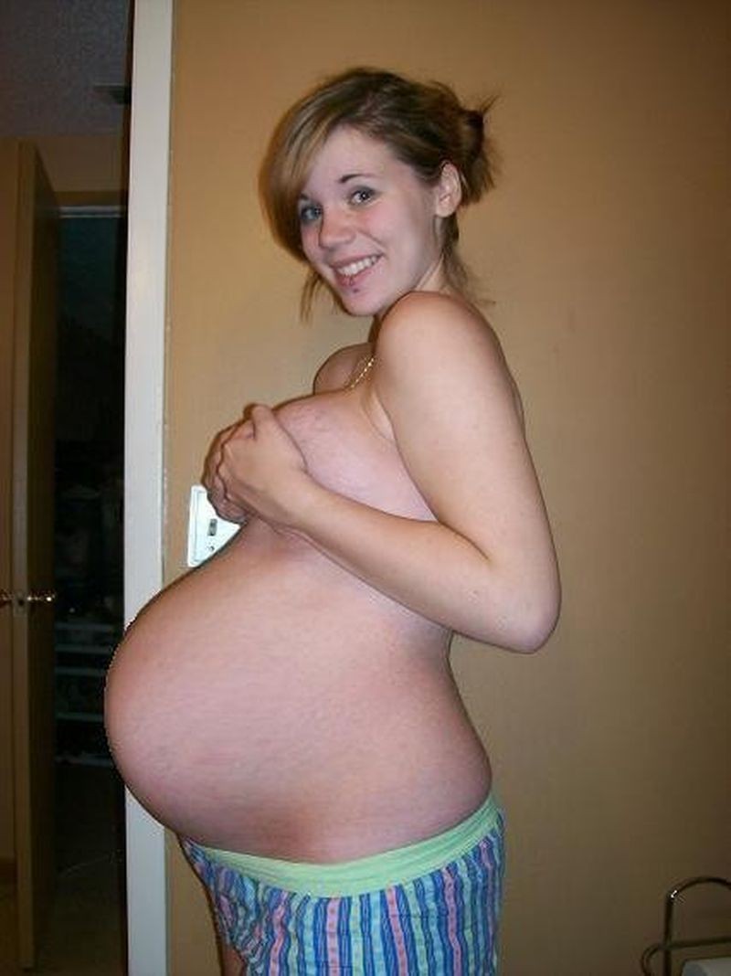 Lovely pregnant teen girls shotting themself in home sex games #68172107