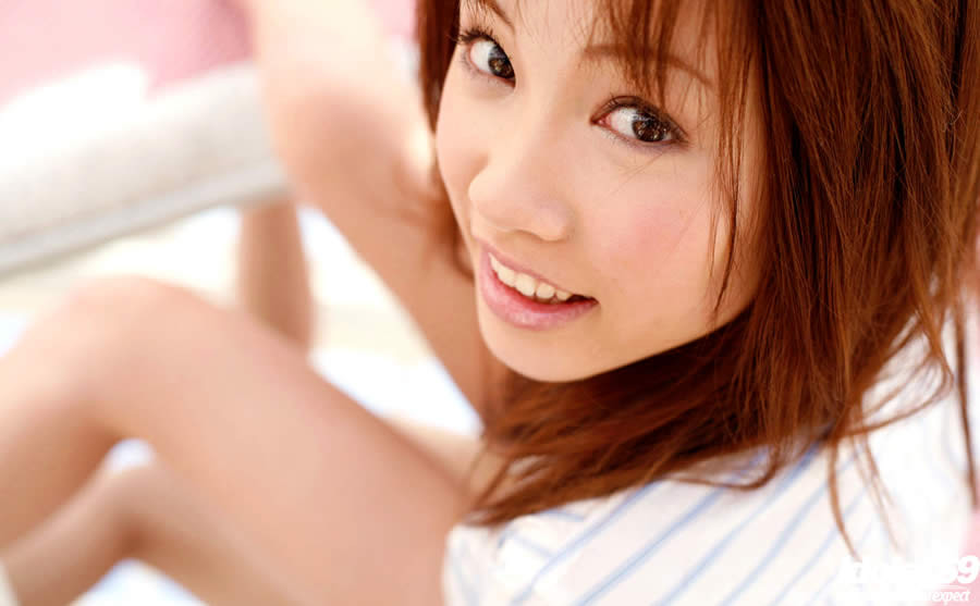 Wunderschöne japanische Babe mit einem engen Körper
 #69915178