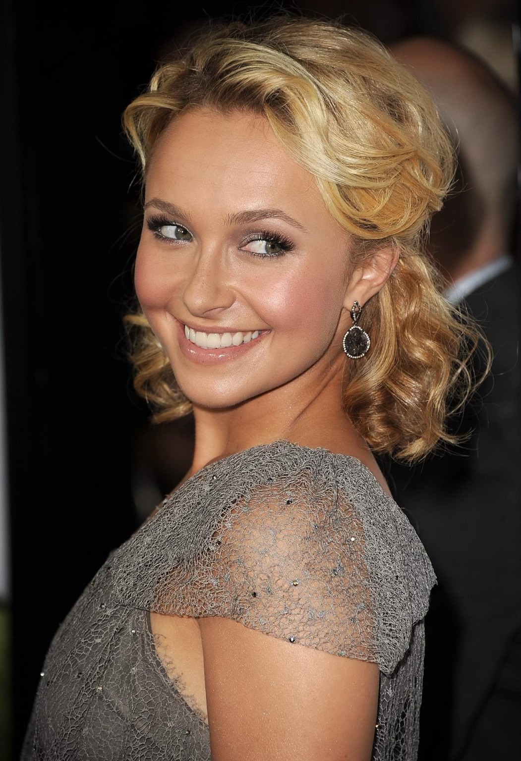 Hayden panettiere porte une mini-robe à la première de 'fireflies in the garden'.
 #75285557