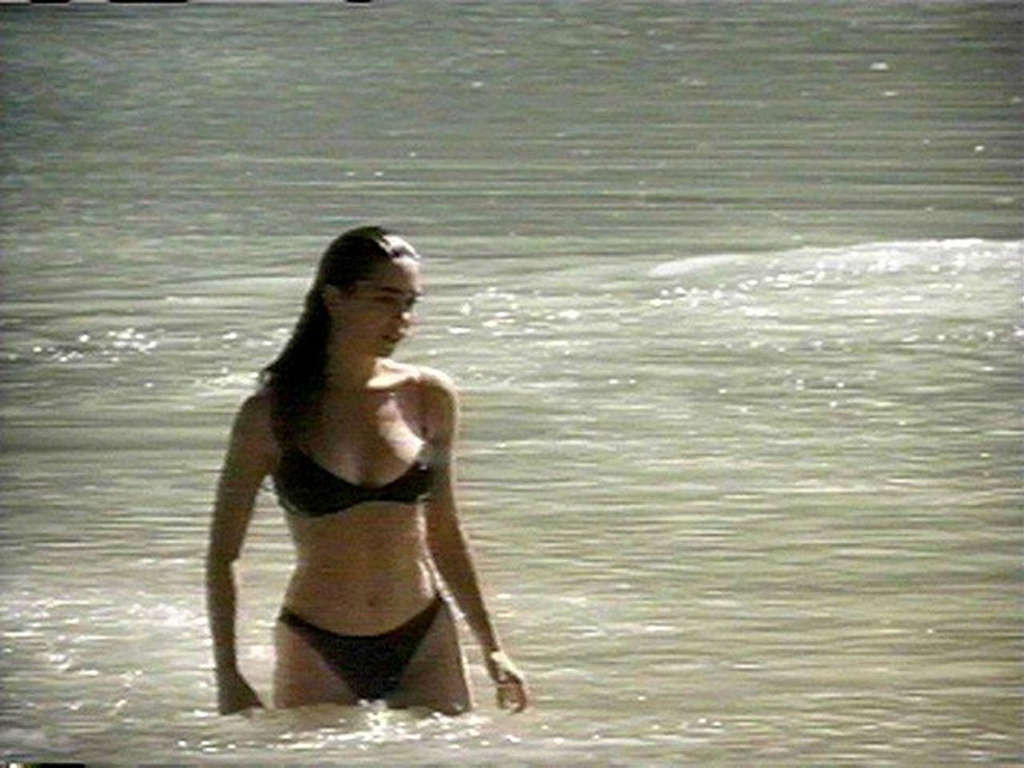 Jennifer Connelly showing her extremely huge boobs and sexy body #75363307