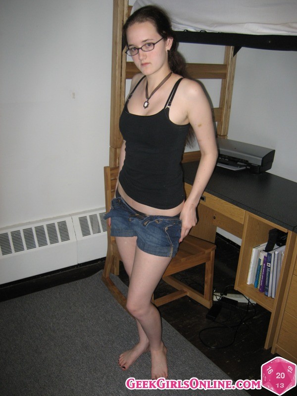 Caliente chica nerd geek
 #67467554