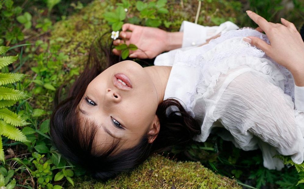 Japanese idol Yua Aida poses outdoors showing tits #69779256