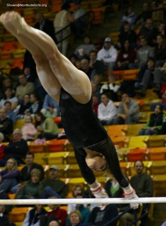 Gimnastas universitarias
 #70759299