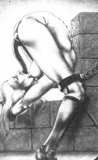 Schöne Frau auf bösem Streckgestell
 #69713280