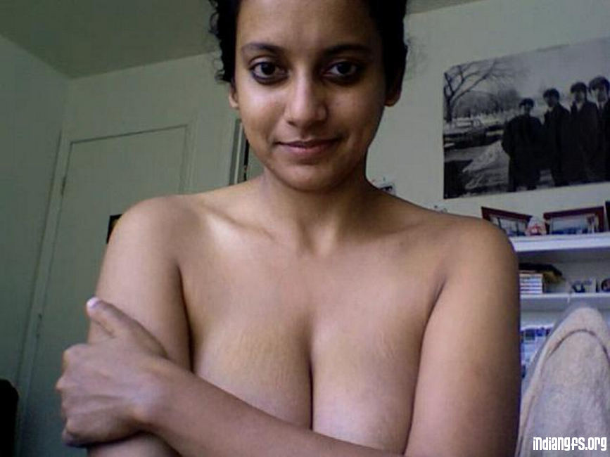 Indian gfs get naked and fuck #67121795
