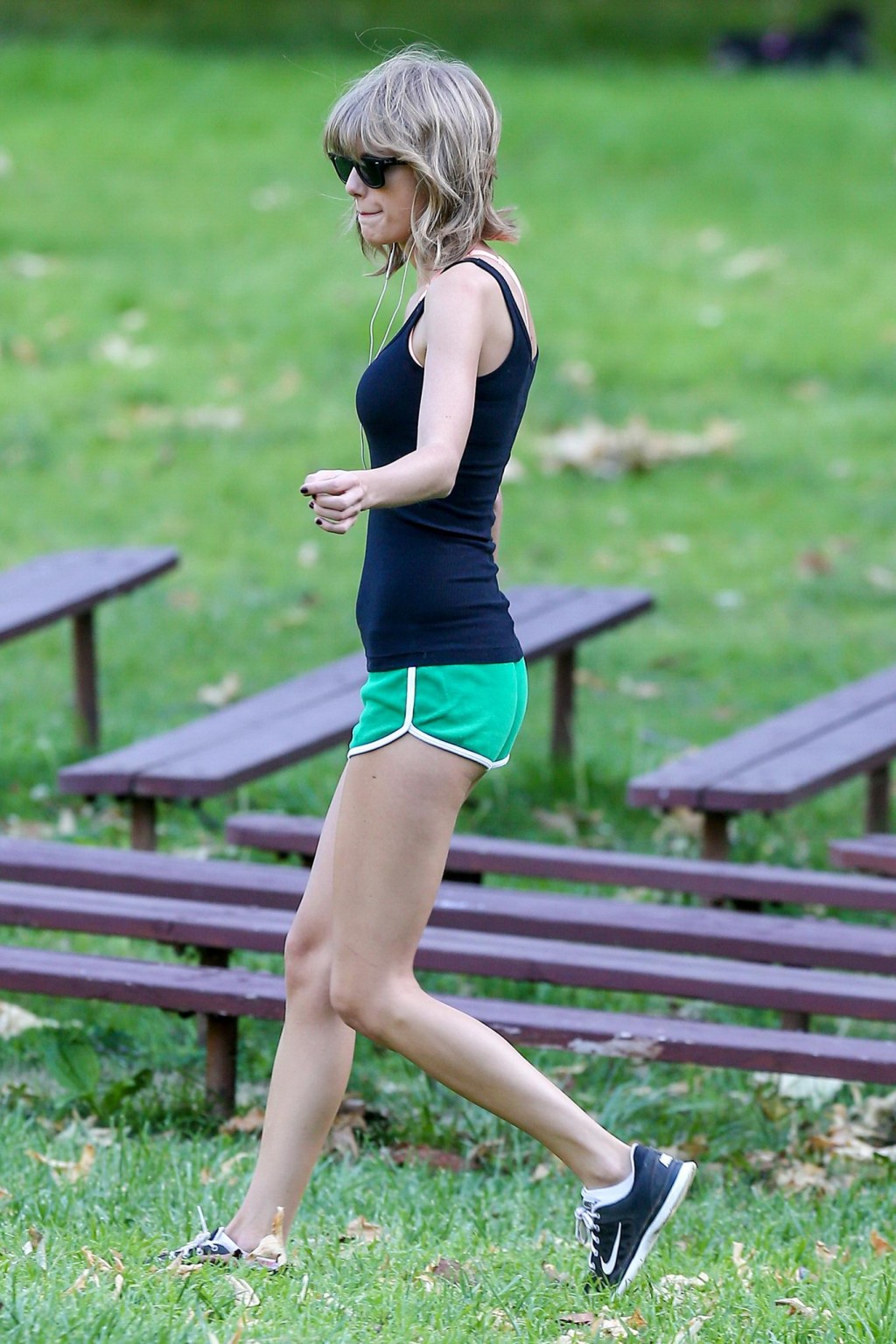 Taylor Swift shows off her ass wearing a tiny green shorts for a workout in LA #75168761
