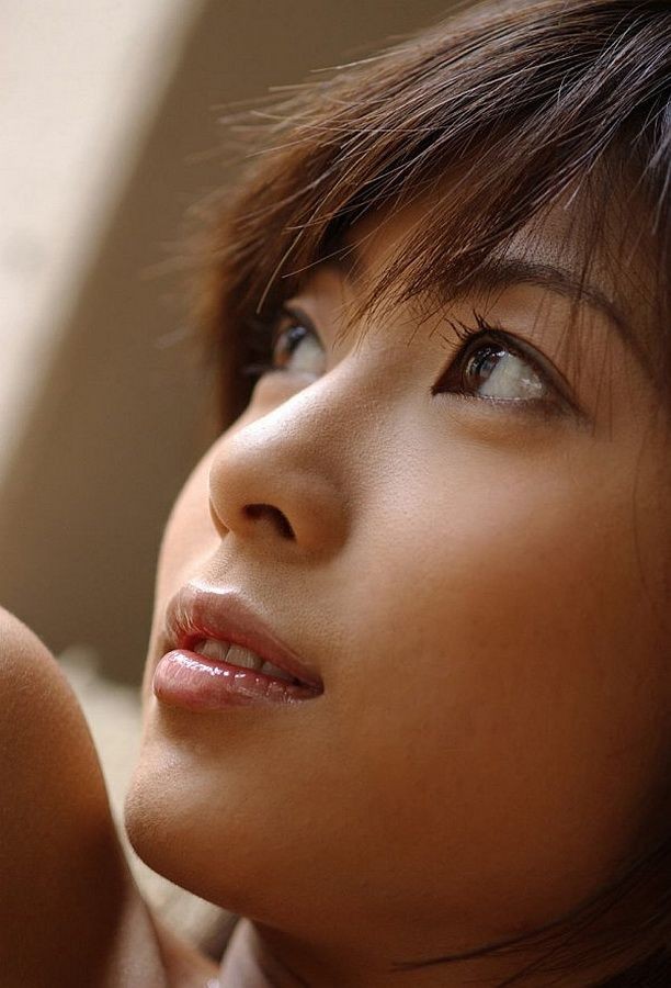 Pretty japanese idol Rin Suzuka poses showing tits #69777650