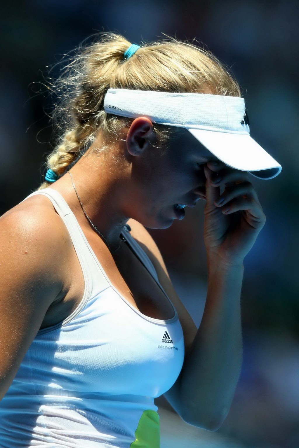 Caroline Wozniacki showing sweaty cleavage  camelote at the 2013 Australian Open #75243015