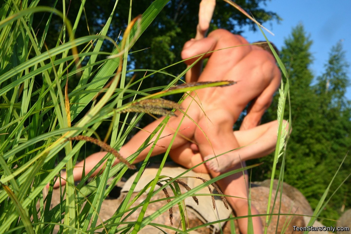 Joven follada hasta el fondo en la playa
 #68051149