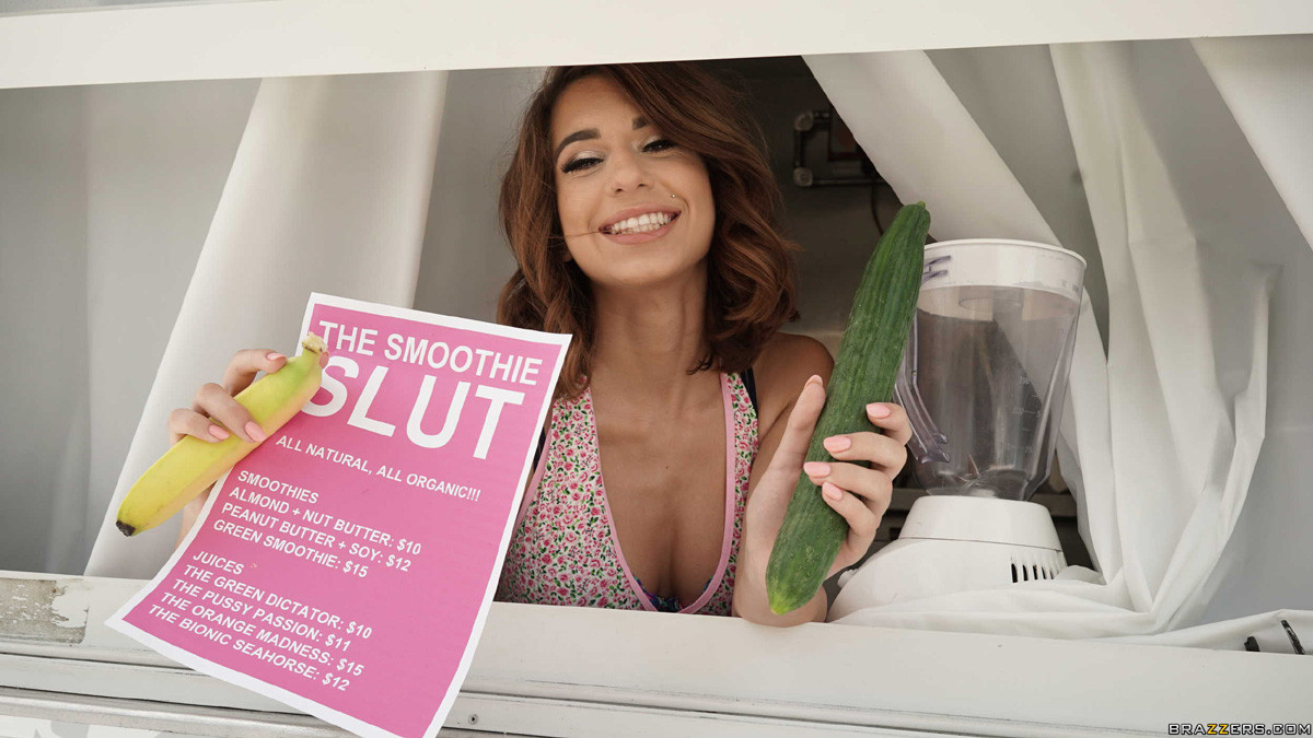 Joseline Kelly making smoothies and having sex simultaneously #74234312
