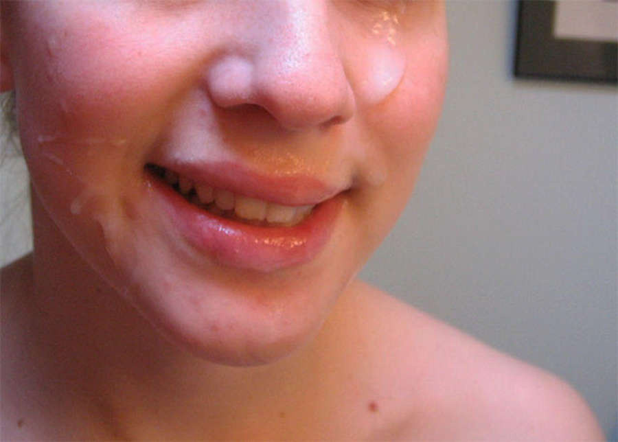 Photos de copines qui ont reçu du sperme sur le visage
 #67652977