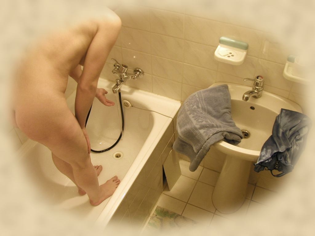 Spy cam shots of unsuspecting babe caught taking a shower #71653677
