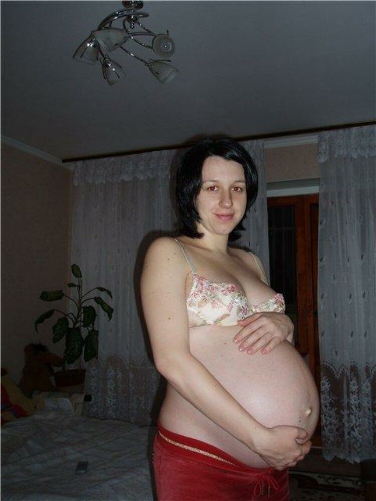 Pregnant gfs posing and fucking #67774596