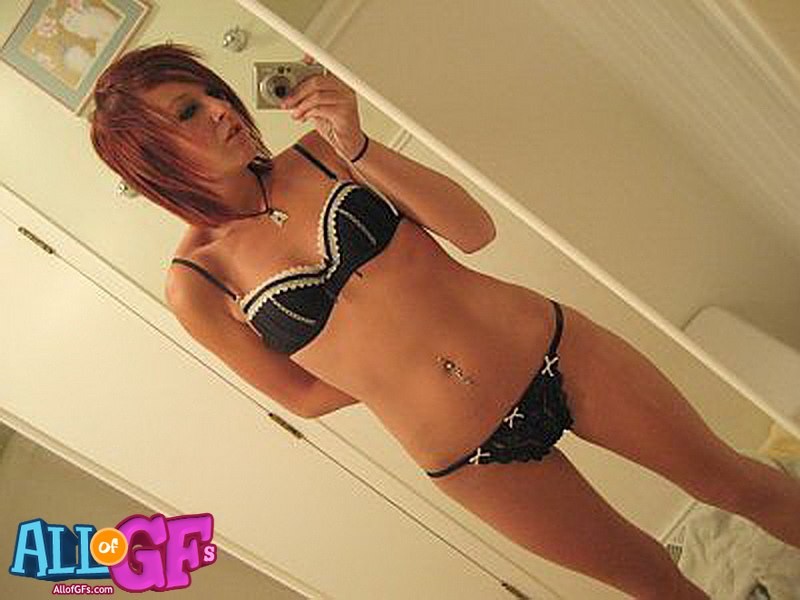 Photos de copines en lingerie ou nues
 #68184052