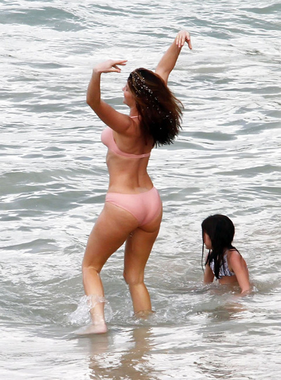 Stephanie Seymour exposing sexy body and huge boobs in bikini on beach #75322252