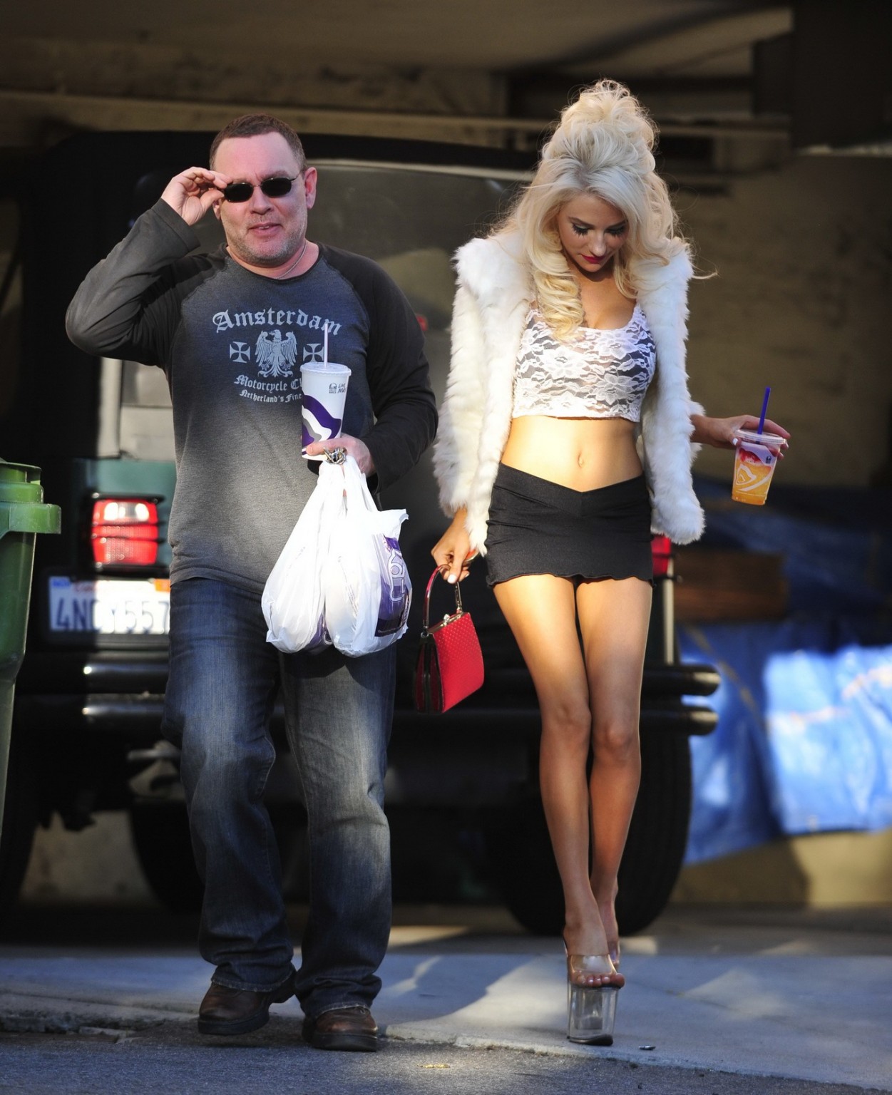 Courtney Stodden wearing see-through to bra belly top  mikro skirt outside her h #75244707