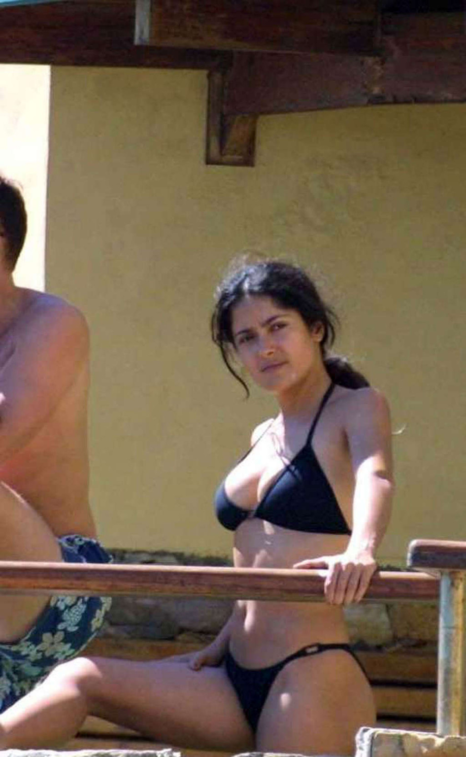 Salma Hayek exposing her great body in bikini and showing her huge tits #75344032