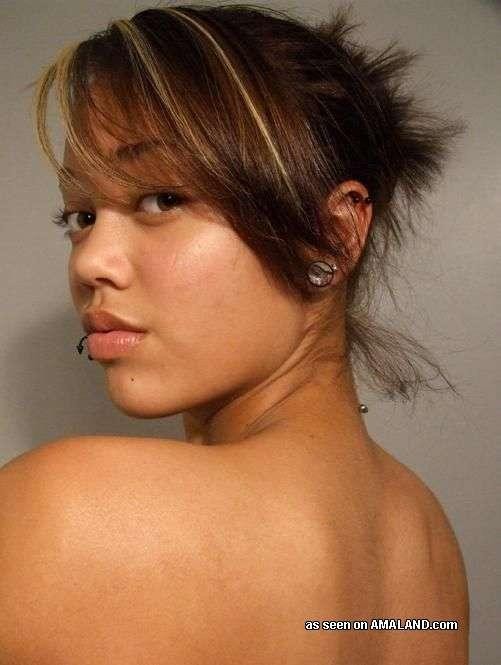 Colección de una chica negra posando sexy para su novio
 #73297276