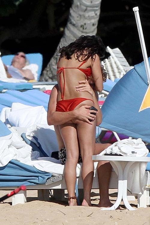 Vanessa Hudgens showing sexy body and nice ass in bikini #75275725