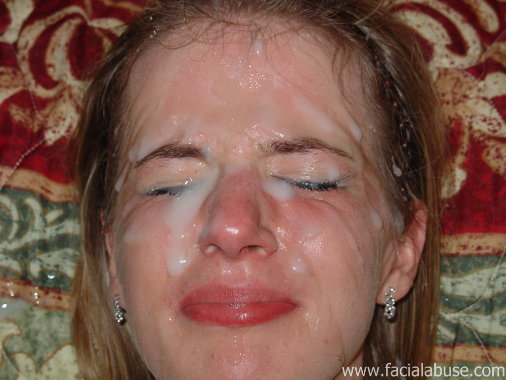 Ditzy Blondine nimmt mega Mengen an Sperma
 #74054681