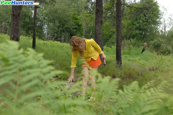 Teen with a tight body strips down and takes a piss outdoors #76510389