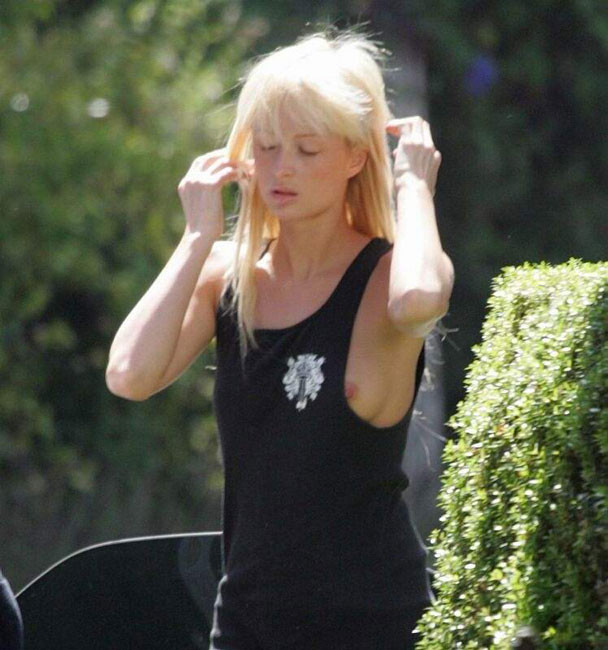 Paris hilton Kerl leckt ihre Muschi und Nippel Slip in der Öffentlichkeit
 #75421207