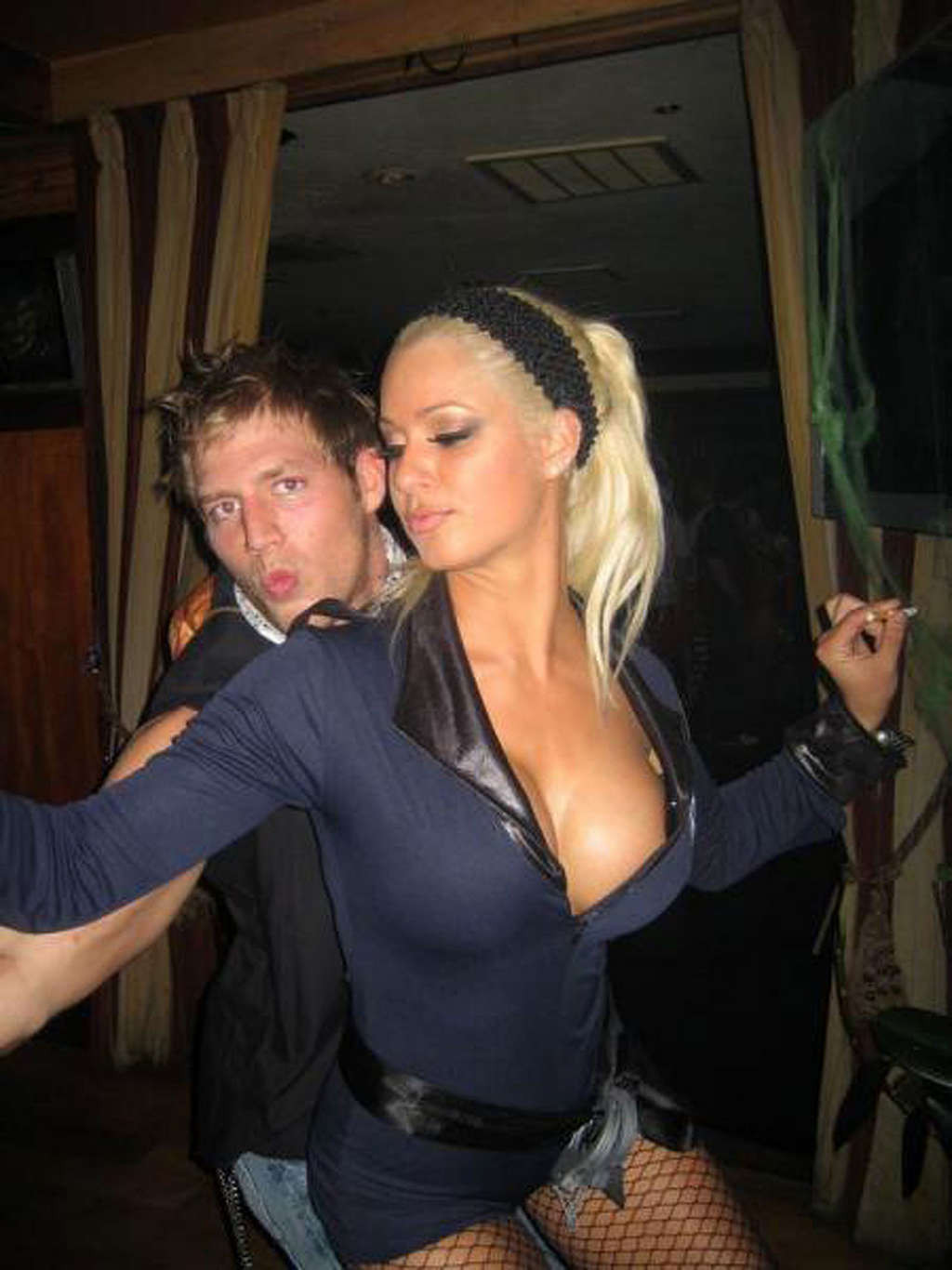 Maryse ouelletは、彼女の偉大なお尻とセクシーなボディを示すプライベート写真で
 #75362032