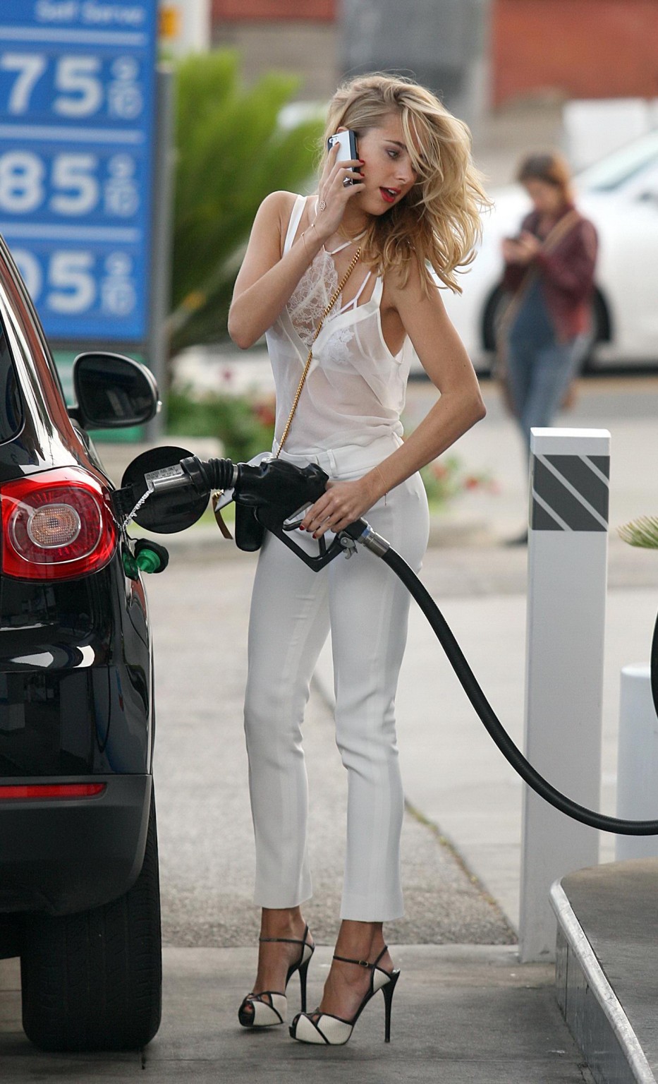 Kimberley Garner see through to bra at the gas station in LA #75168431