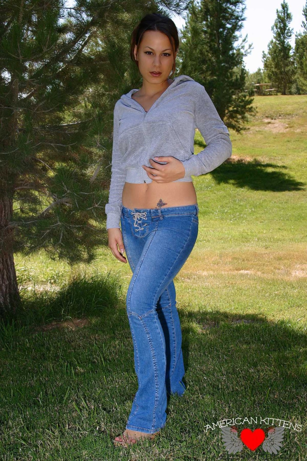 Daisy fuori in jeans
 #77147718