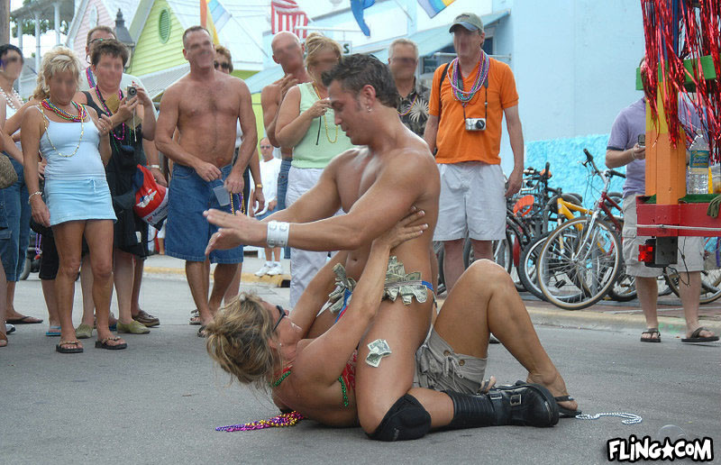 Diese heiße Homosexuell Jungs Hit bis Key West für die heißesten nackten Partei bash auf dem Flugzeug
 #76958673