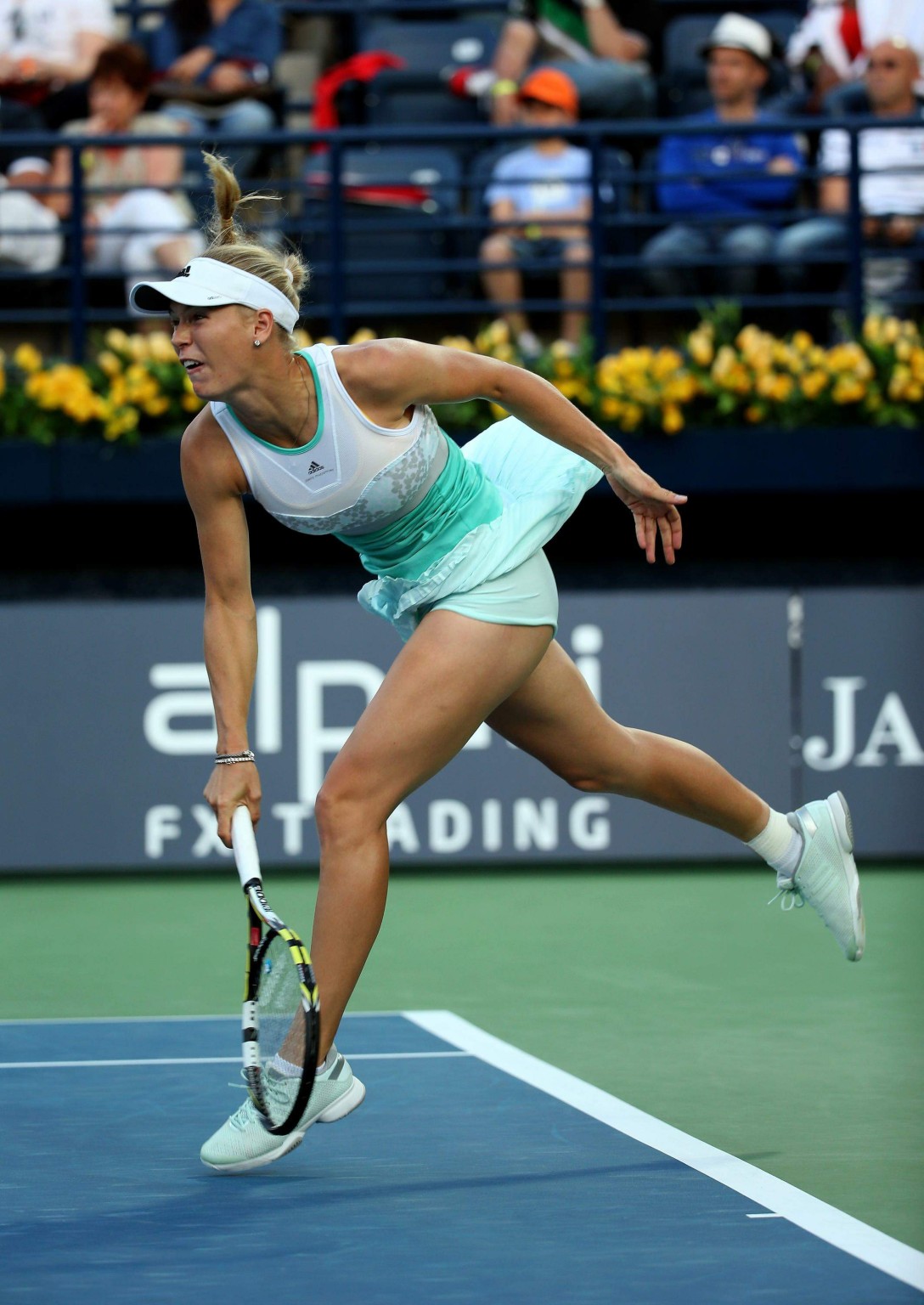 Caroline Wozniacki flashing her white panties at the WTA Dubai Duty Free Tennis  #75203478