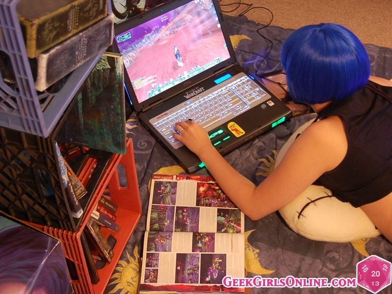 Chica caliente nerd geek
 #67464521