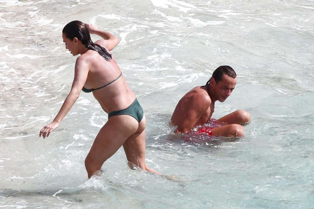 Ines Sastre nipple slip on beach caught by paparazzi and posing in bikini #75295773