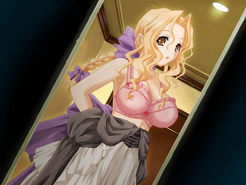 フランスの制服を着た若いメイドがご主人様にお仕えします
 #69697788