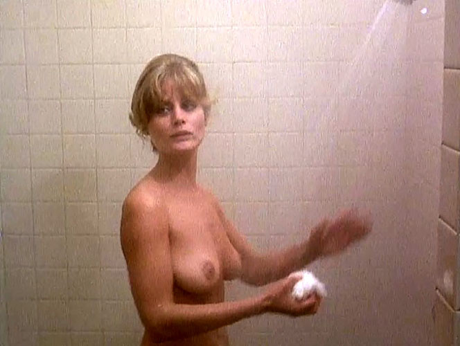 Alyssa milano montrant ses beaux gros seins dans des captures de films nus
 #75396655