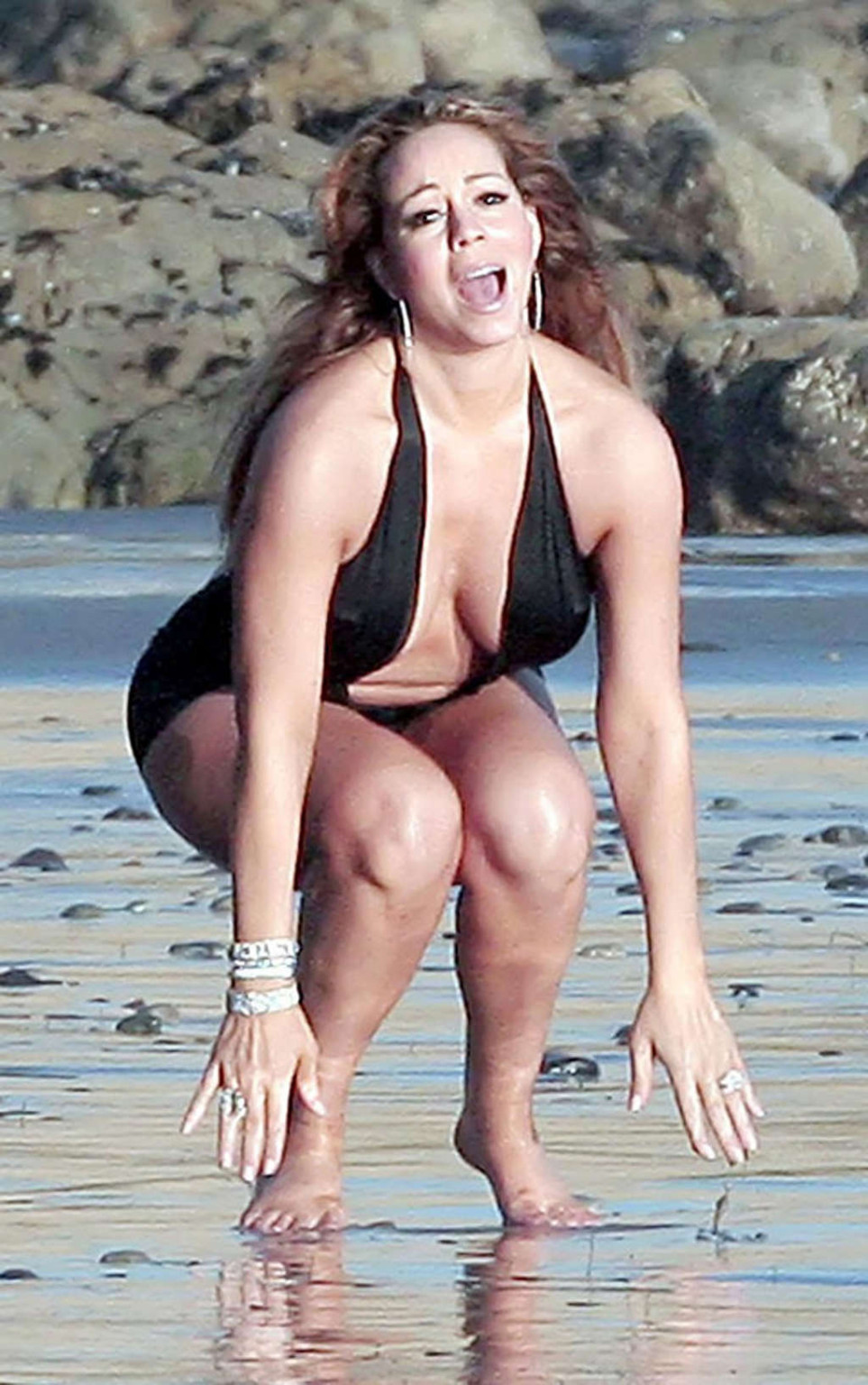 Mariah Carey sexy en bikini avec de gros seins.
 #75369217
